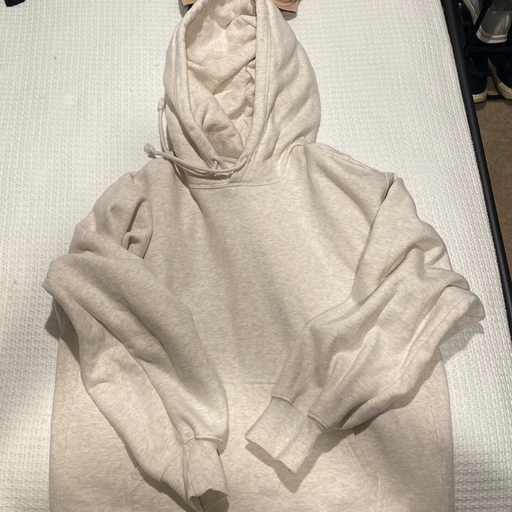 Aritzia TNA matching cozy set